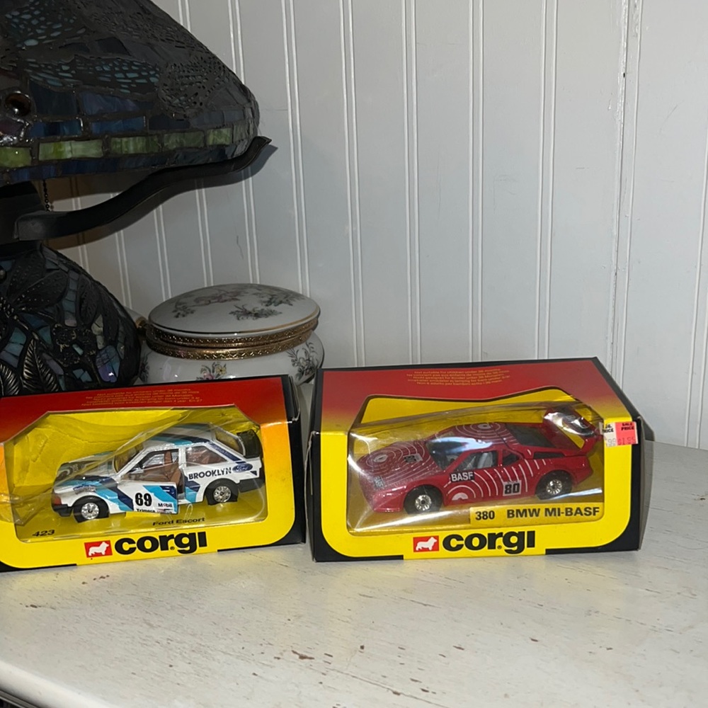 NWT 1983 & 1984 Corgi 423 Ford escort racing car 380 BMW MI-BASF race car